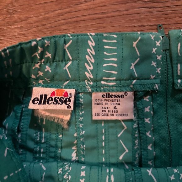 Please Green Pleated Skirt - Size 4 - Picture 3 of 4